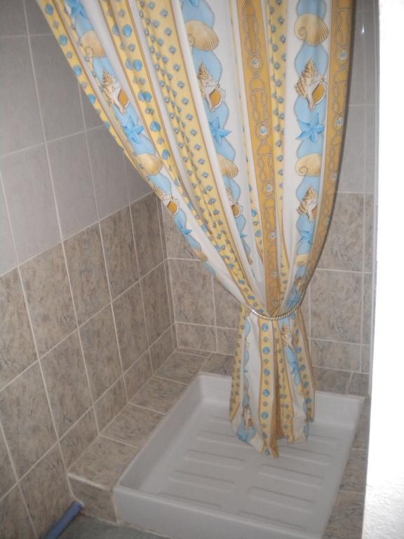 Hotel L'Acropole Nissan-lez-Enserune Kamer foto