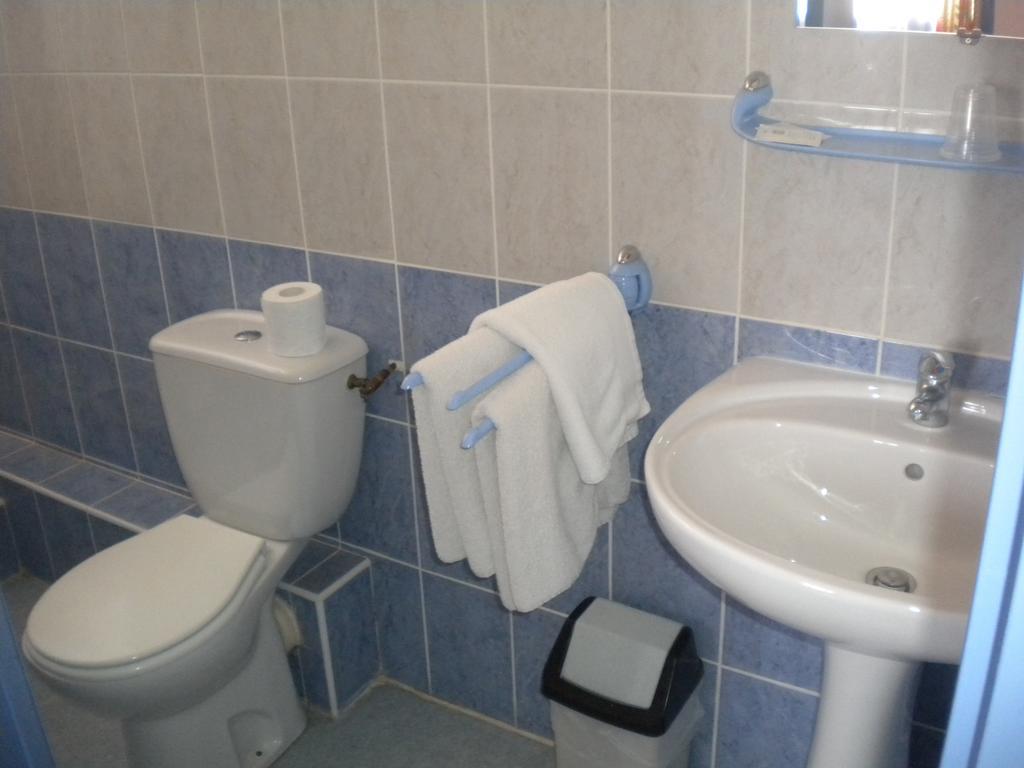 Hotel L'Acropole Nissan-lez-Enserune Kamer foto